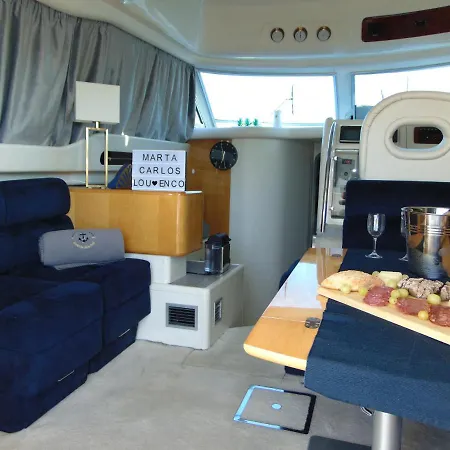 Úszó hotel Payva & Branco Boats Iate Privado Em